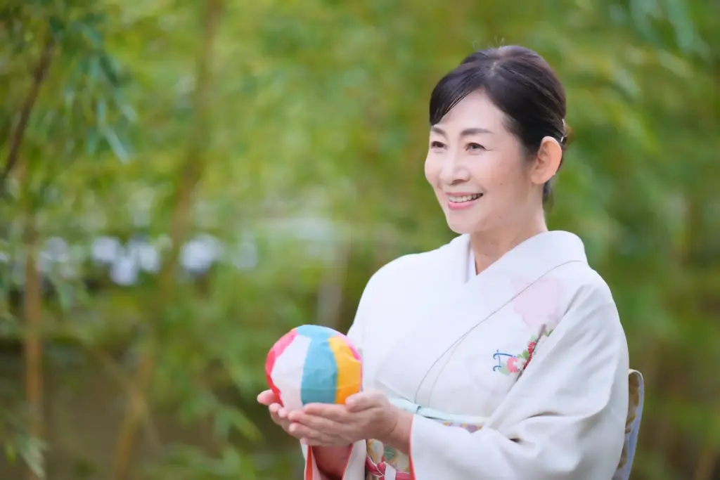 二宮ハツ美と紙風船